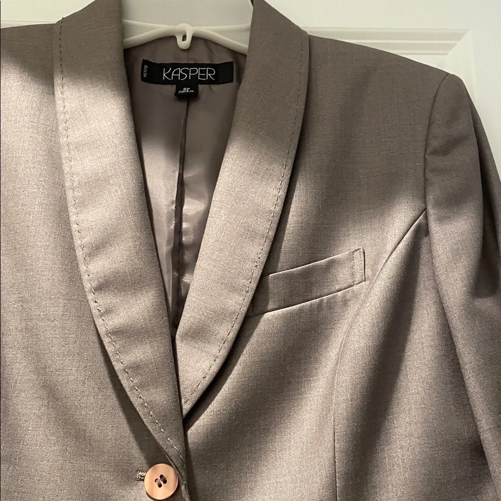 Kasper Jacket Blazer Women Size 6P Taupe Tailored Detailed Stitching - Picture 4 of 15